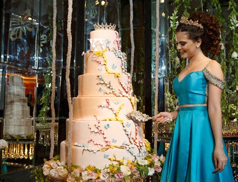 50 Inspirações para Bolo de 15 Anos .